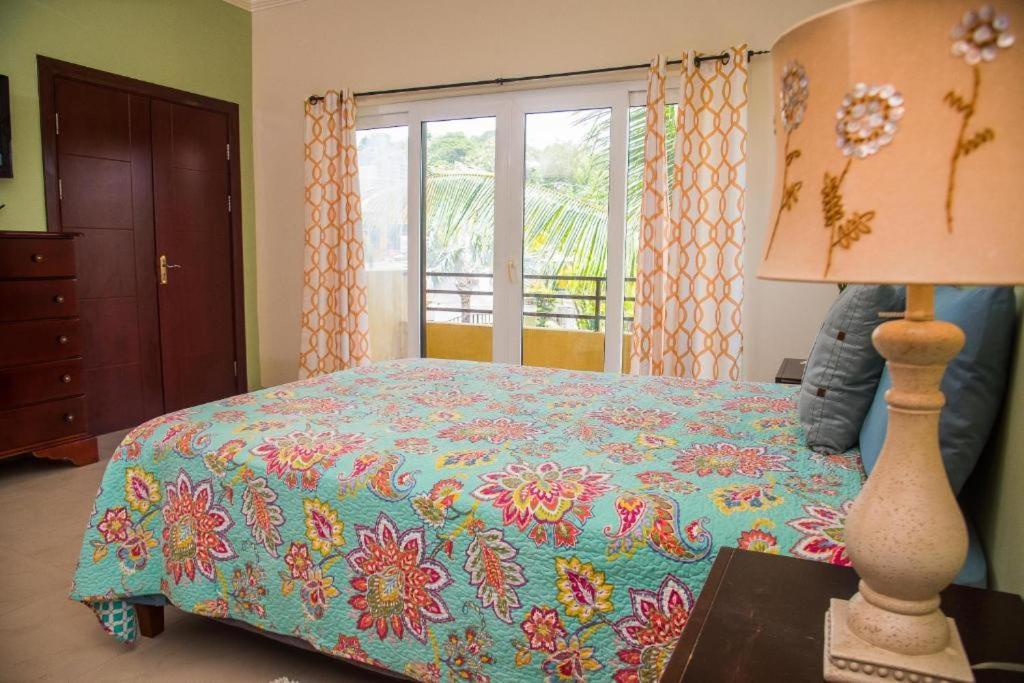 Maribella@Crystal Cove Ocho Rios Apartman Stanmore Grove Kültér fotó