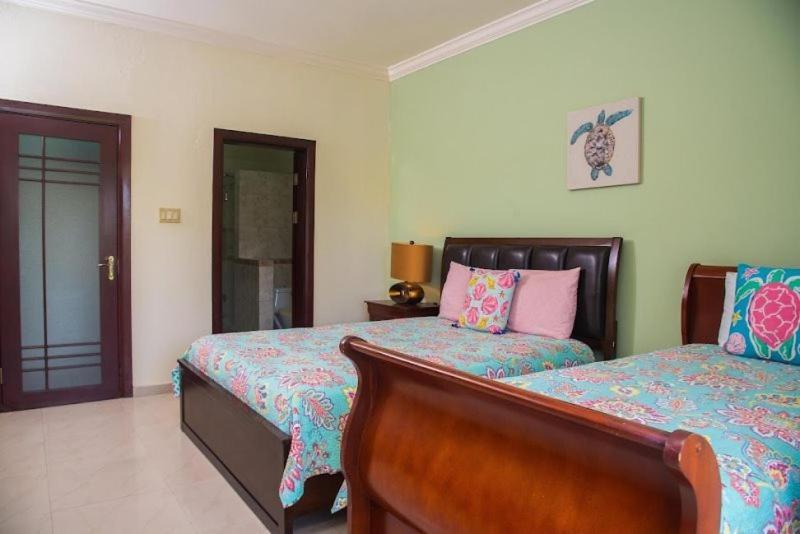 Maribella@Crystal Cove Ocho Rios Apartman Stanmore Grove Kültér fotó